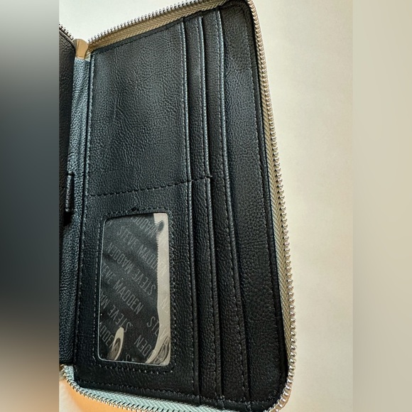Steve Madden Bzippy Zip Around Wallet Wristlet - Picture 6 of 7